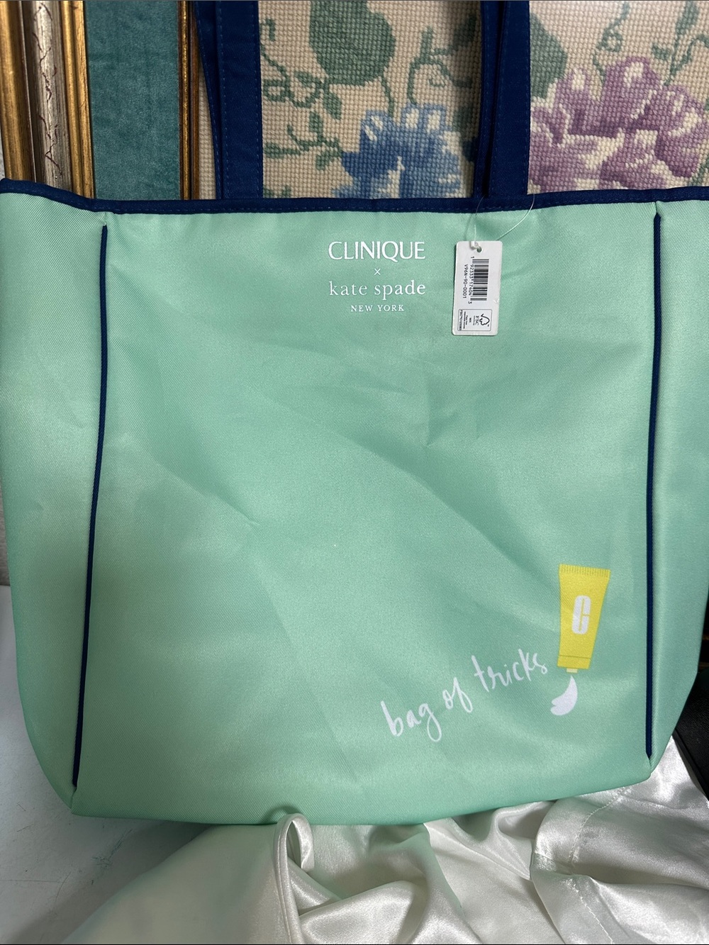 Clinique x Kate Spade Mint Green Tote with Navy Trim